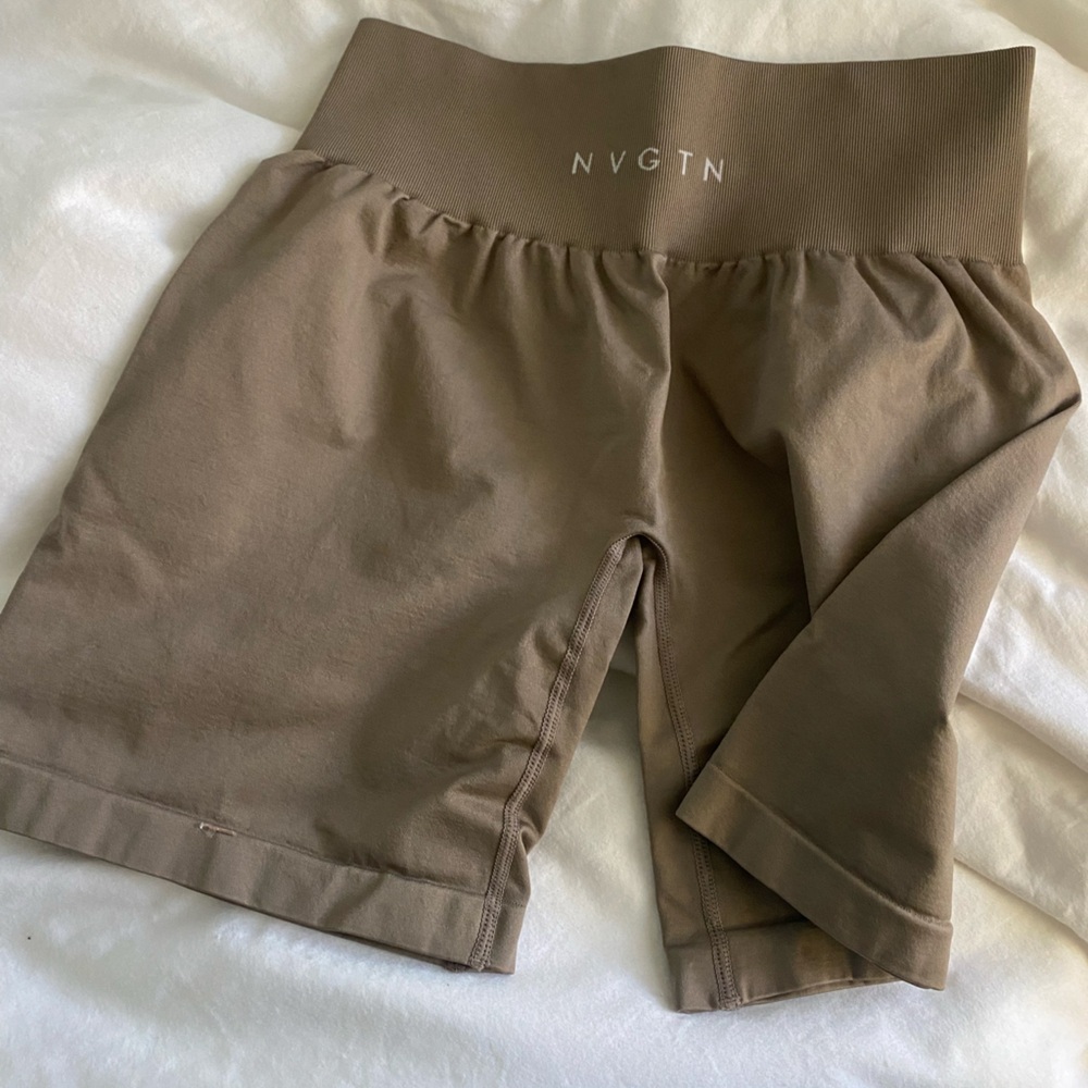 NVGTN SHORTS - NUDE/TAN MEDIUM